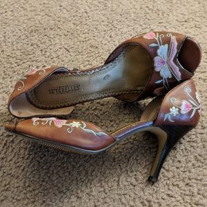 Seychelles heels